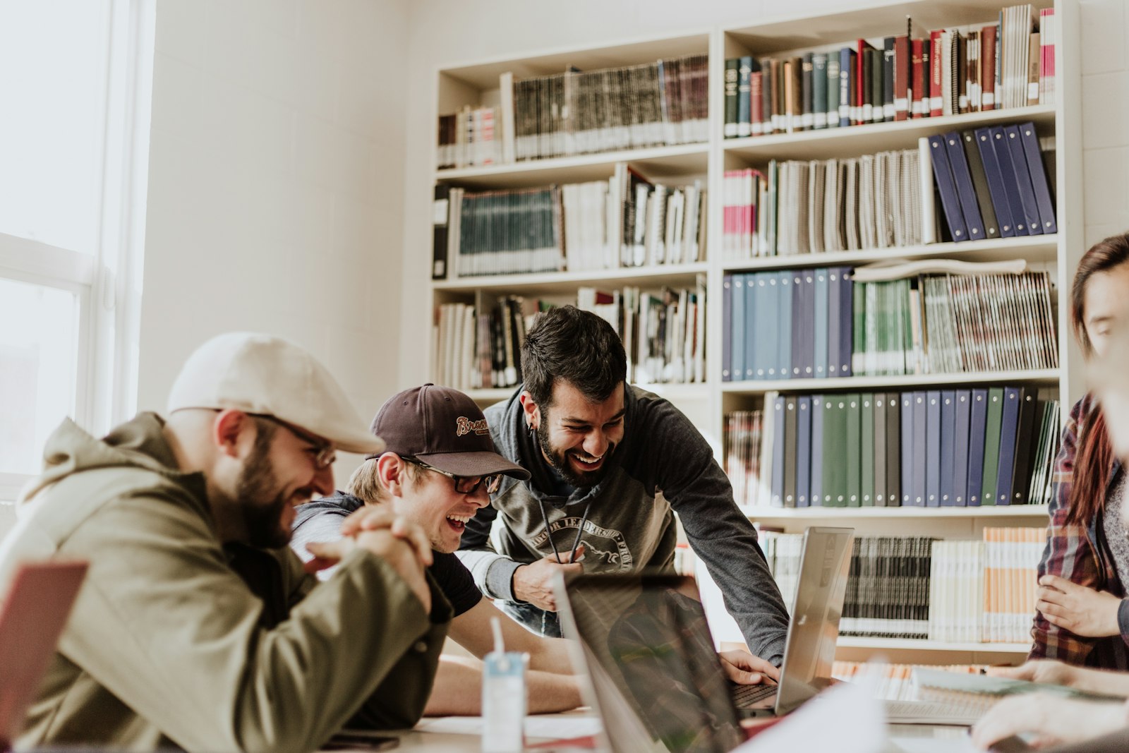 Professional handling customer conversations with care